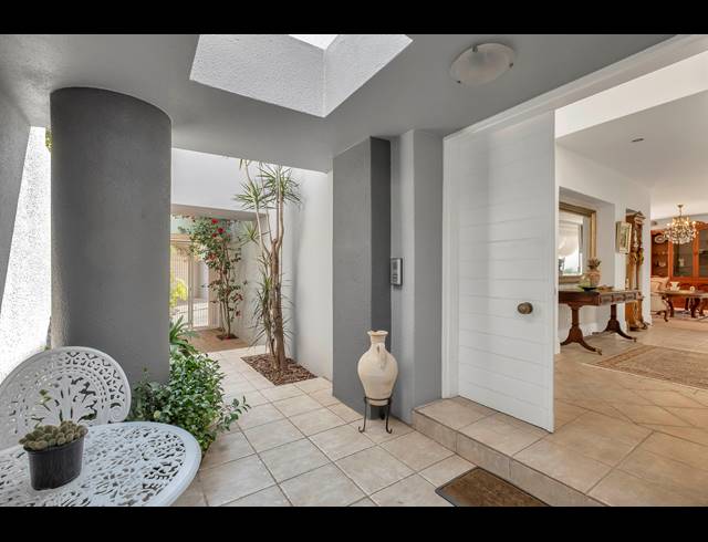 4 BEDROOM HOUSE FOR SALE IN HYDE PARK